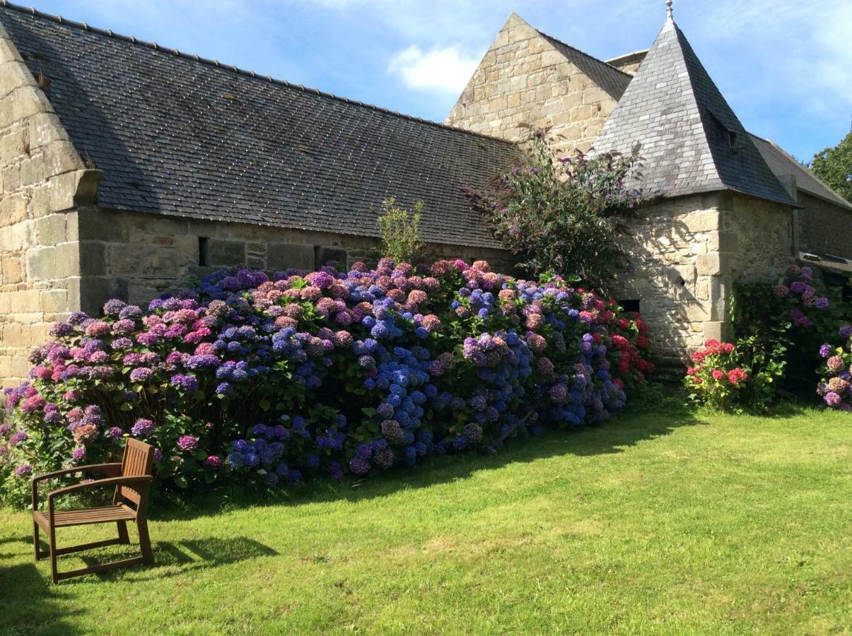 Bed and Breakfast Manoir de Kerliviry à Cléder Extérieur photo